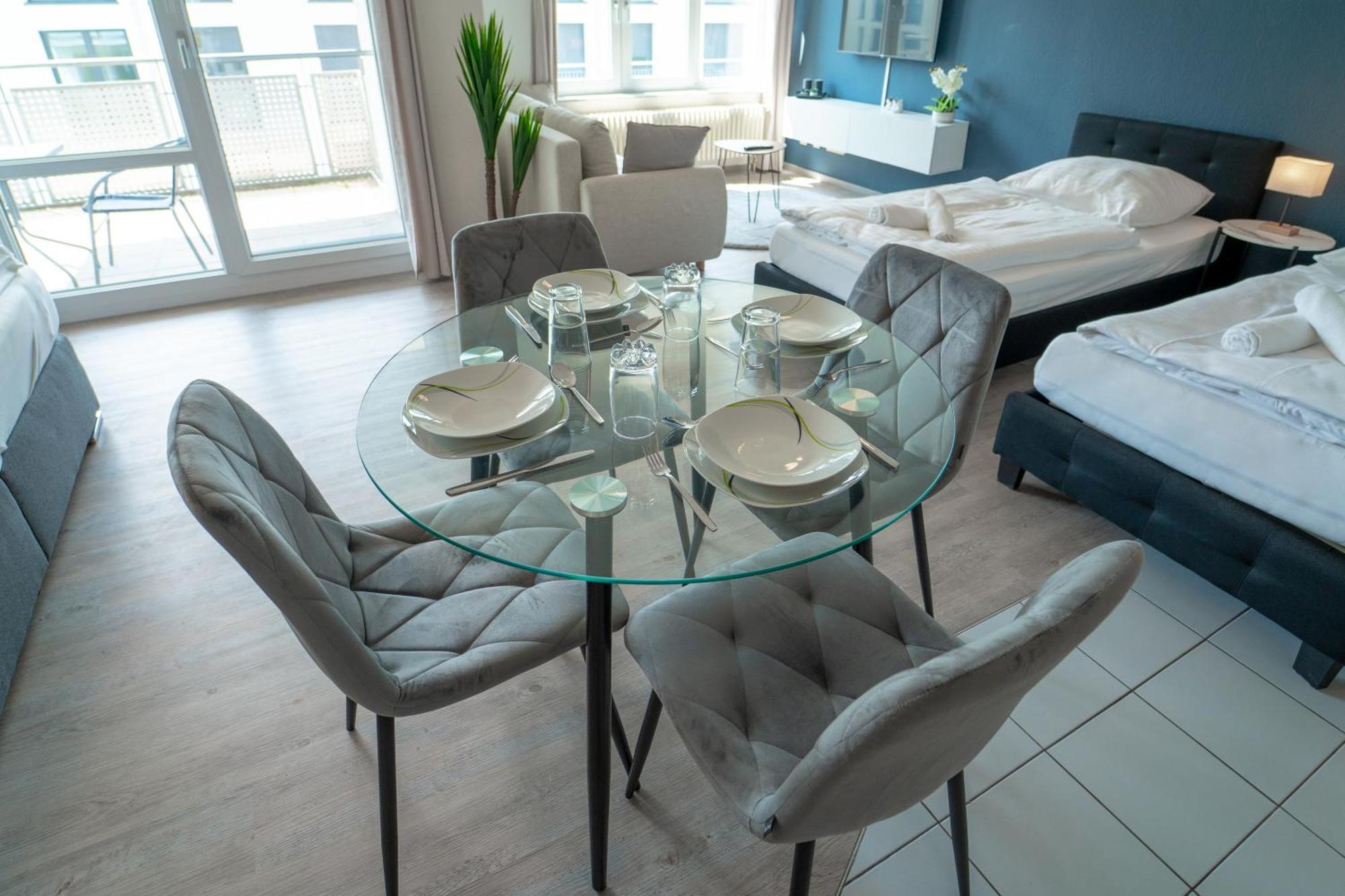 Range - Apartments - Kueche - Wlan - Netflix - Bis Zu 7 Personen Fellbach Esterno foto